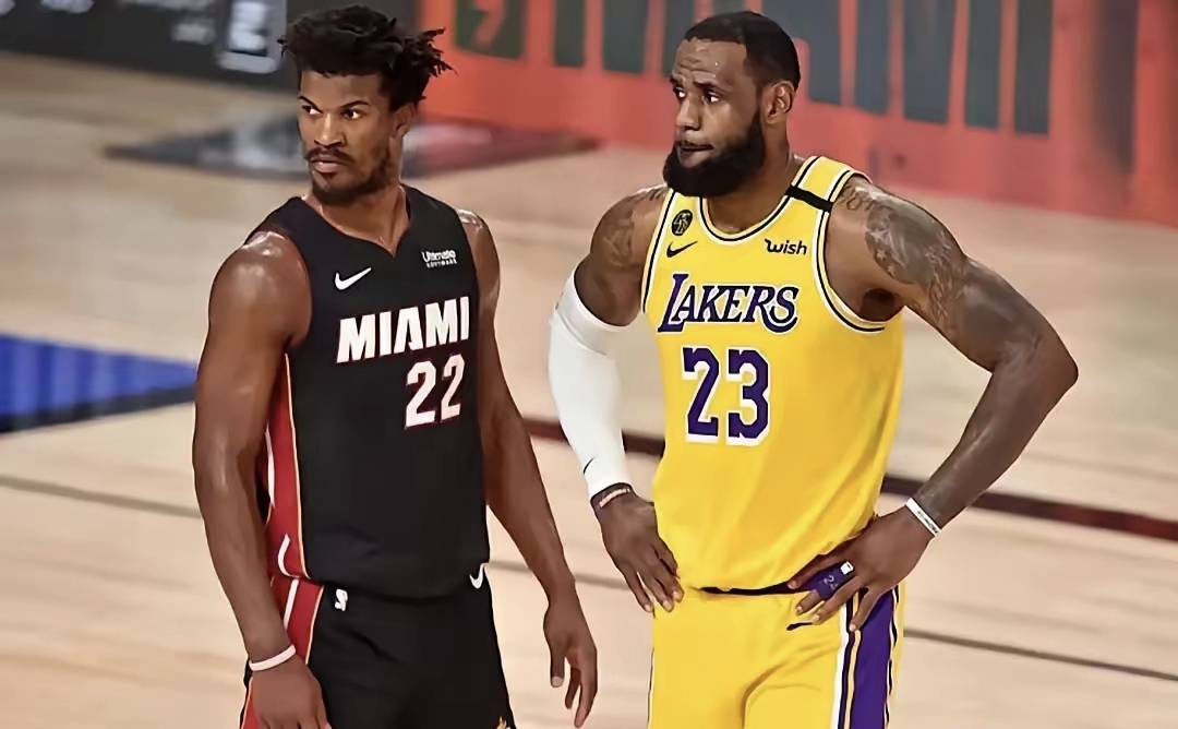 包含欧超杯倒计时；成都蓉城清晨战术微调；细节引发关注；球迷炸锅；训练强度明显提升的词条